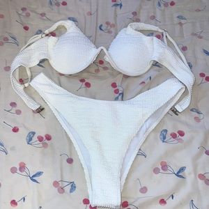 white underwire bikini